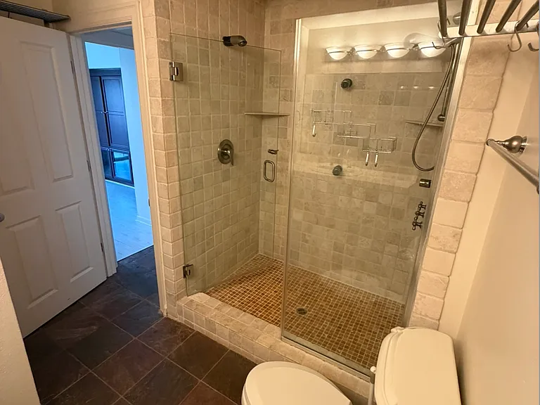 1710 SW Harbor Way #301 — Photo 10