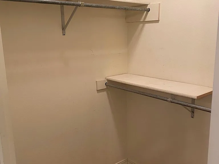 6008 Applegate Cir — Photo 12