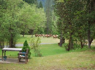 5244 W Evans Creek Rd, Rogue River, OR 97537