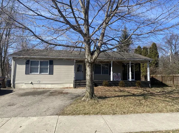 418 S Poplar St, Oxford, OH 45056