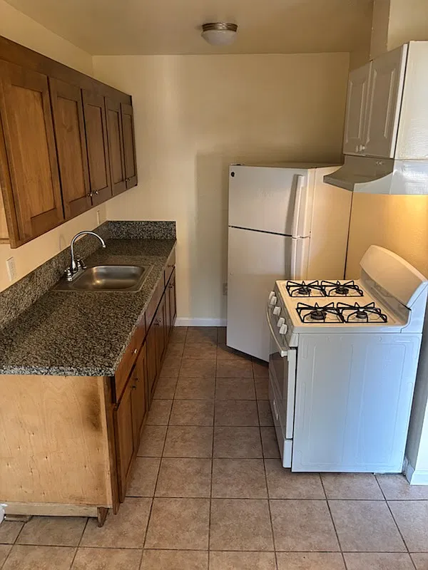 1 bed, 550 sqft, $1,300 — Photo 1