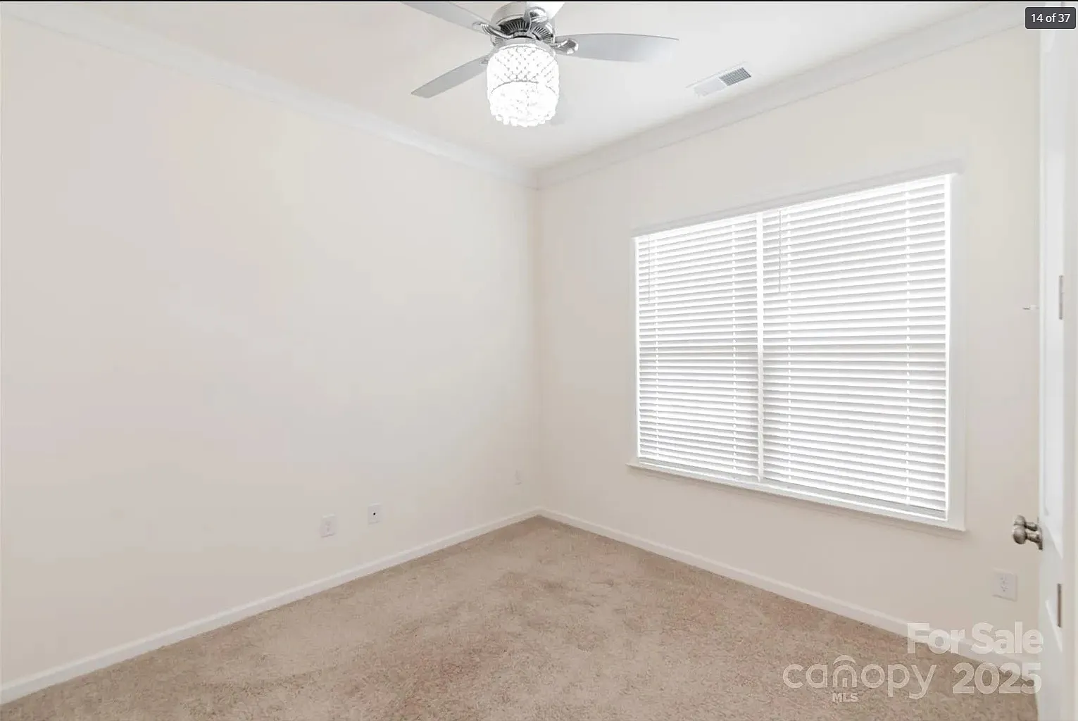 4 bed, 2760 sqft, $3,200 — Photo 3