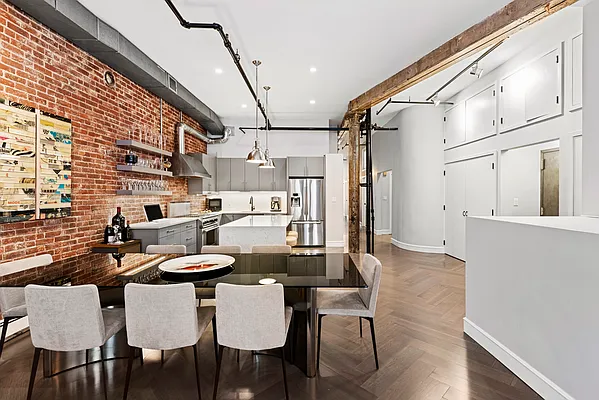 Sold by Compass | media 3