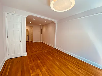 Rented by Metropolis Real Estate of Manhattan