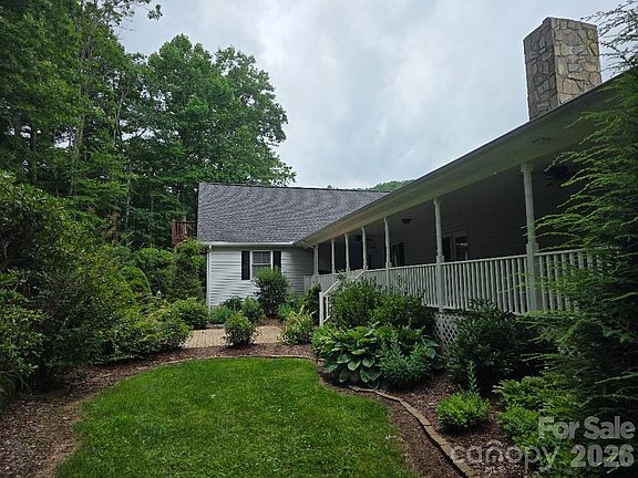 5th image of 225 White Oak Rd