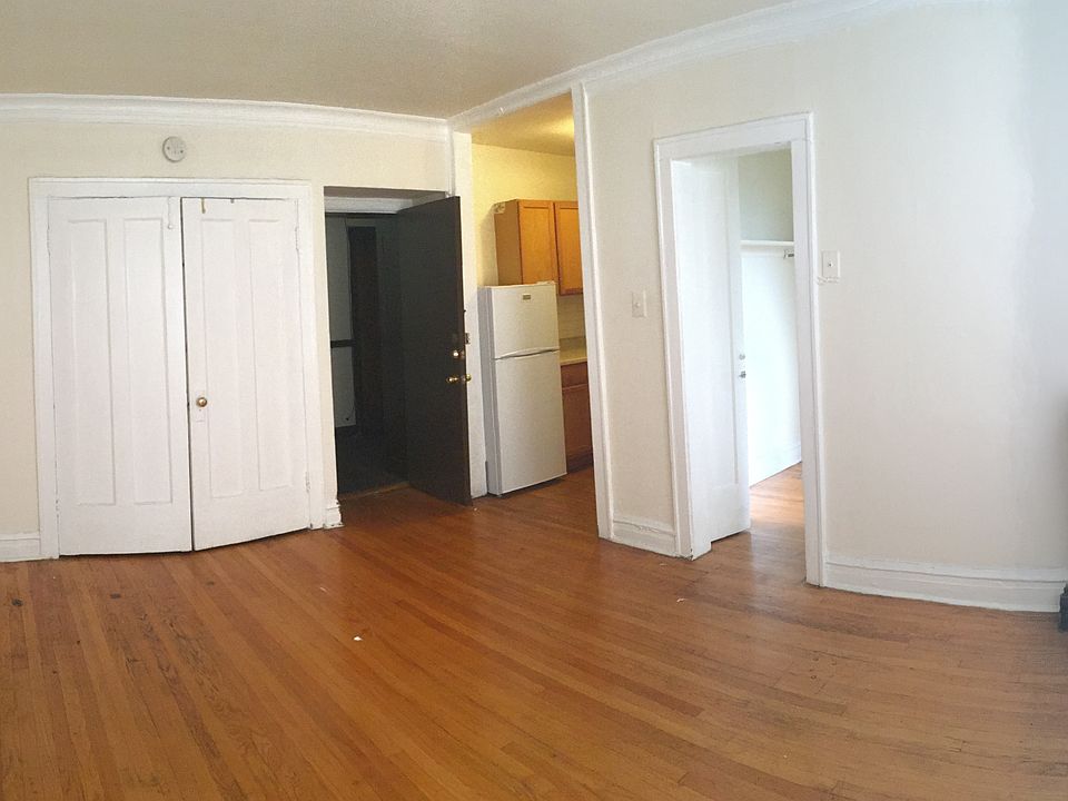1st image of 3121 N Hamlin Ave #3I-1