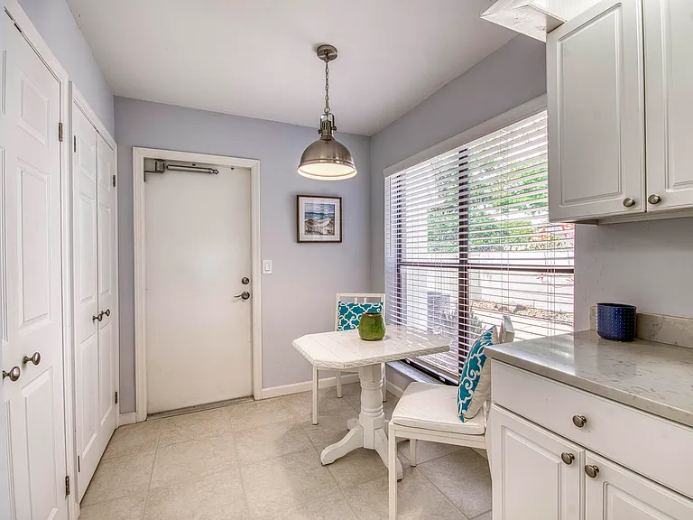 495 Prestwick Cir — Photo 21