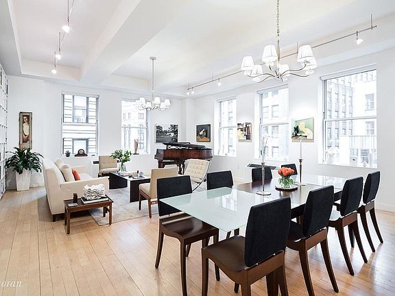 2nd image of 15 Broad St APT 1720