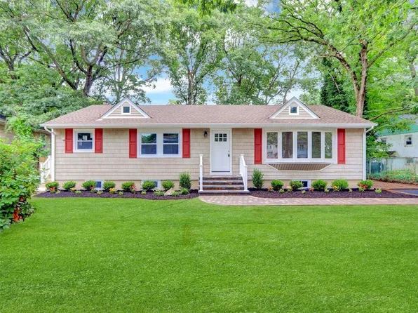 25 Depew Street, Huntington, NY 11743