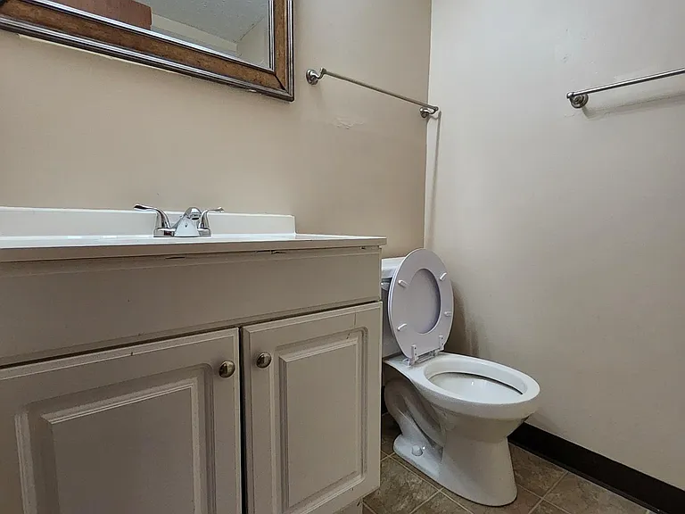 224 Heritage Cir — Photo 5