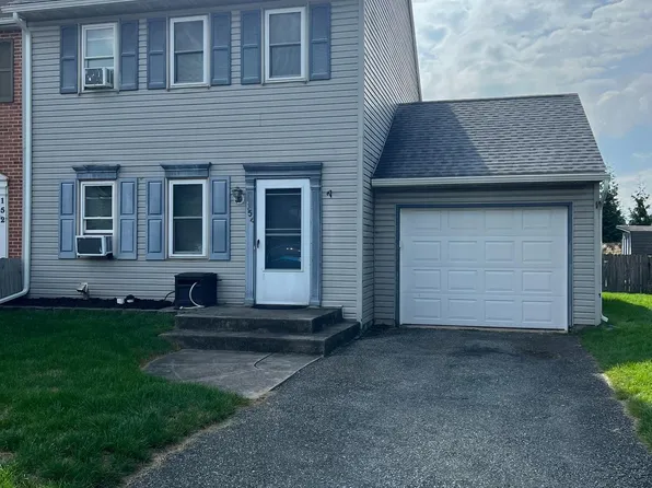154 Sherfield Ct, Elizabethtown, PA 17022