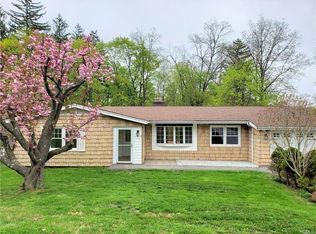 2 Collier Dr E, Carmel, NY 10512