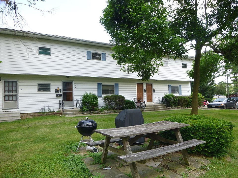 1st image of 68 N Vine St APT 1A