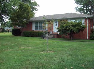 120 S Crestview Dr, Paducah, KY 42003