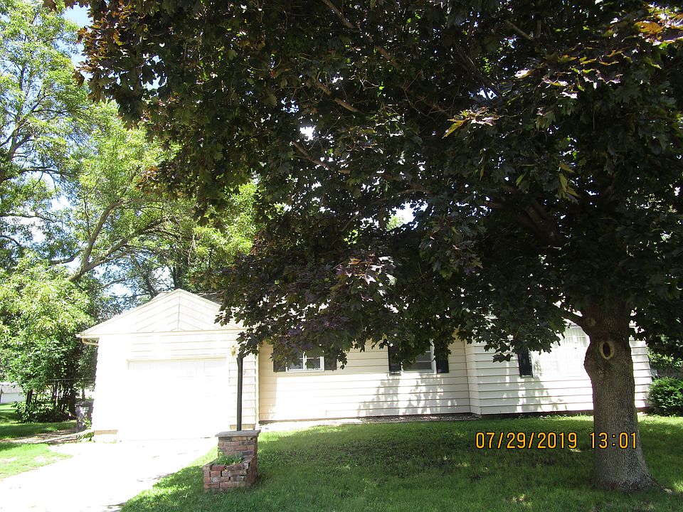 2nd image of 1352 Linn Ave
