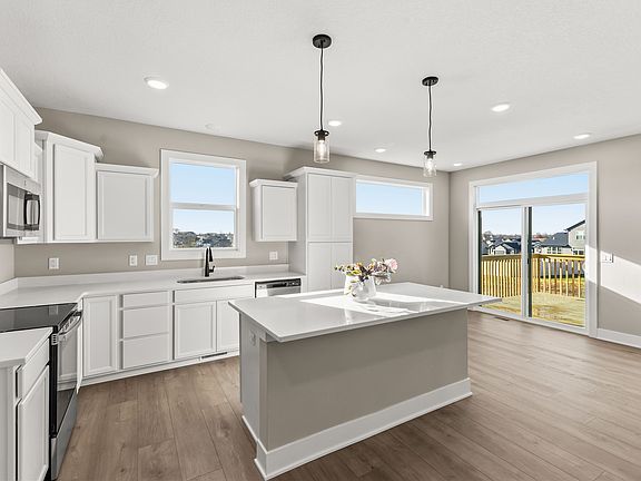 5th image of 405 N 20th St