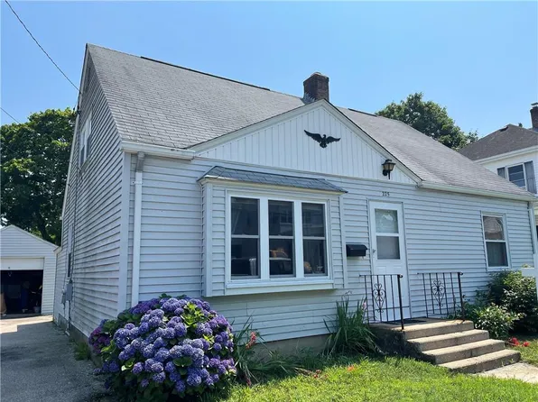 225 Andrews Ave, West Warwick, RI 02893