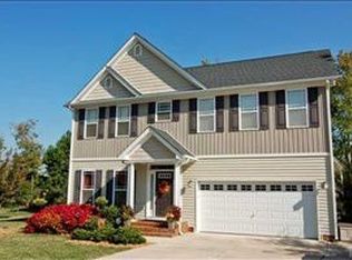 100 Southern Style Dr, Holly Springs, NC 27540