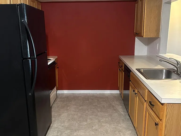 413 Gregorys Way — Photo 3