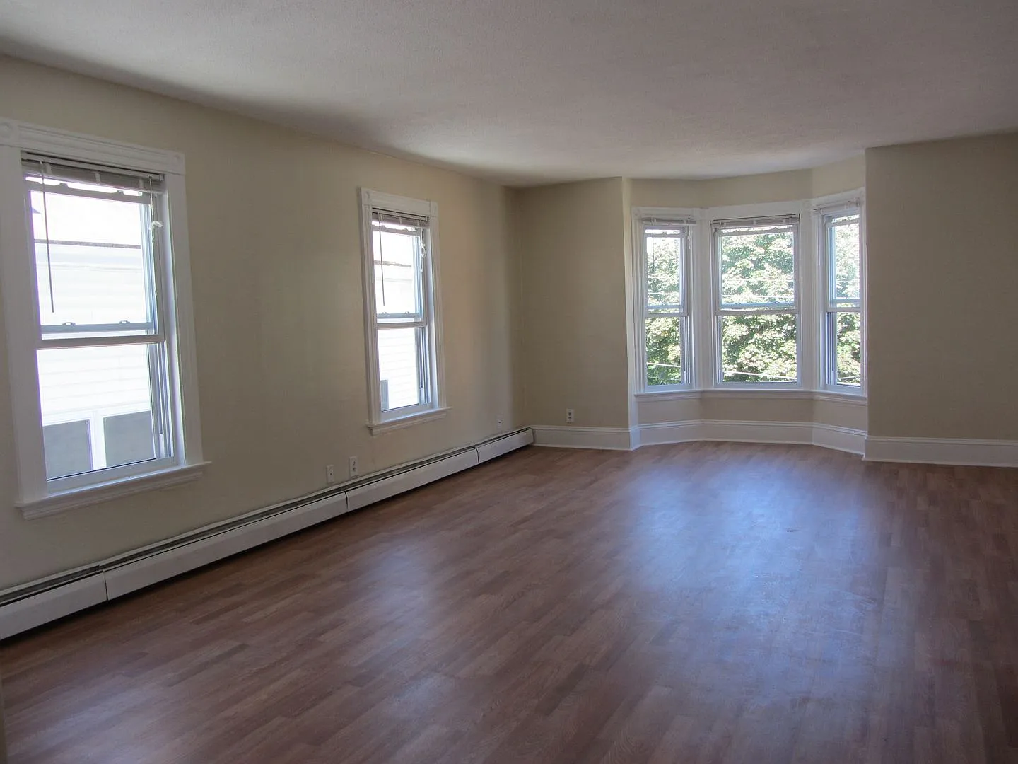 59 High St — Photo 1