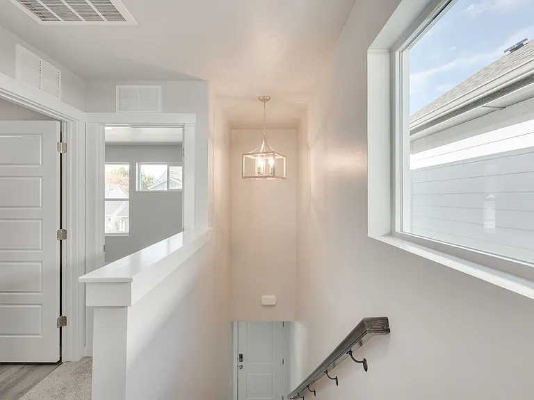 11037 W Crestwater Ln — Photo 10
