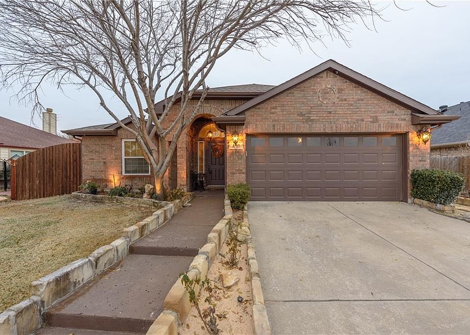 1st image of 493 Willowlake Dr