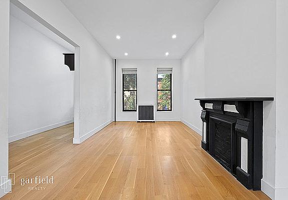 3rd image of 383 7th St #2