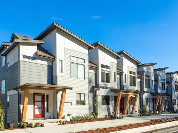 1946 Newport Way NW, Issaquah, WA 98027