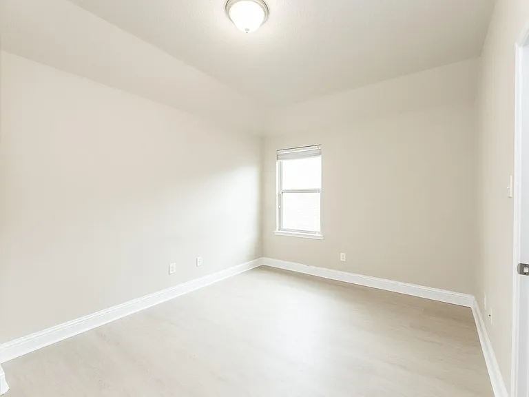 6123 Northcrest Village Way — Photo 33