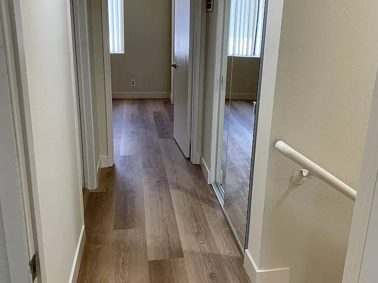 519 Palm Dr #13 — Photo 19