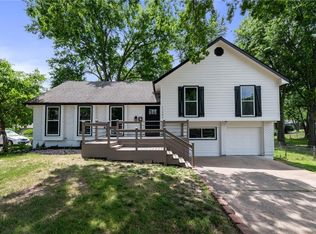 11205 E 61st Ter, Raytown, MO 64133