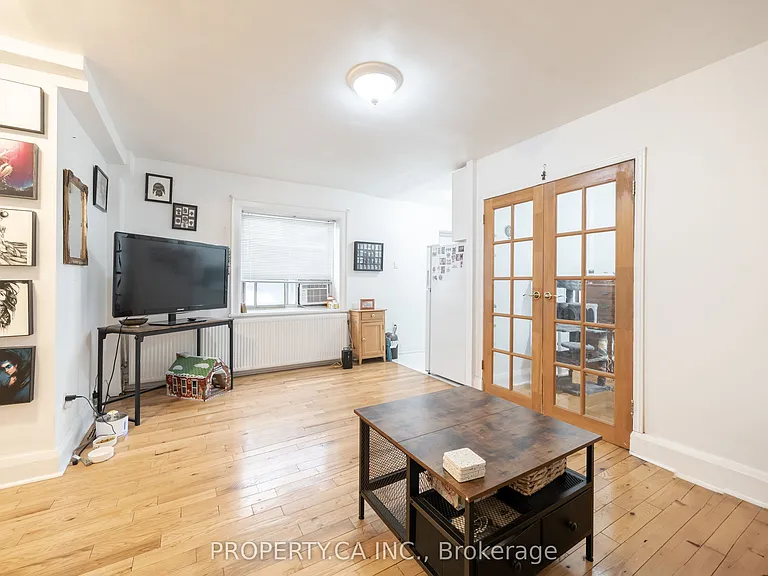 781 Saint Clair Ave W #17 — Photo 2