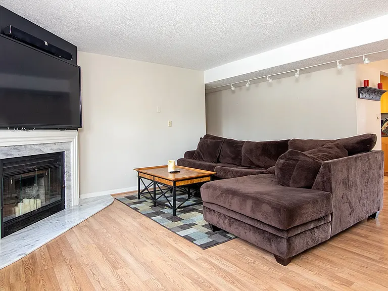 9030 N Swan Cir — Photo 8
