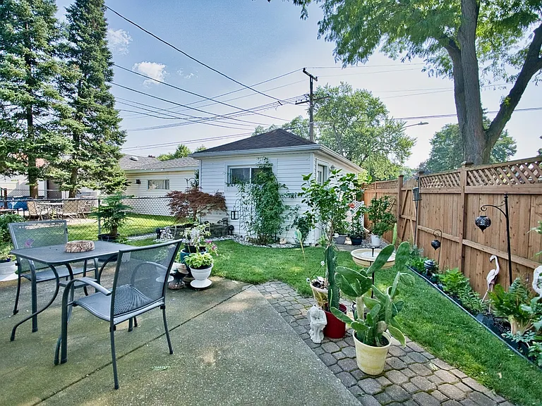 5974 W Miami Ave — Photo 5