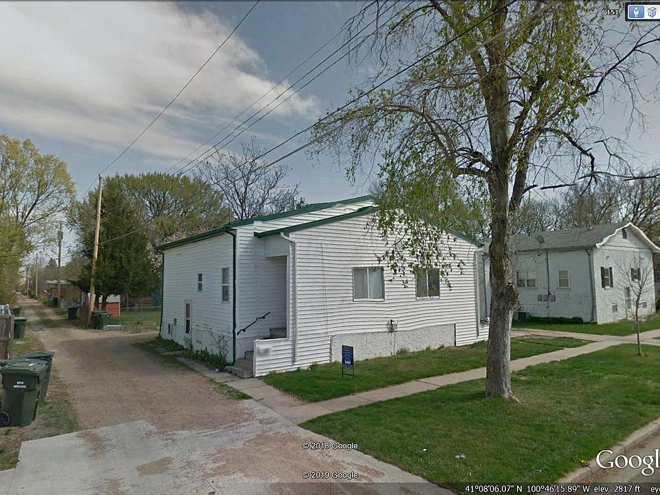 1st image of 107 N Elm St