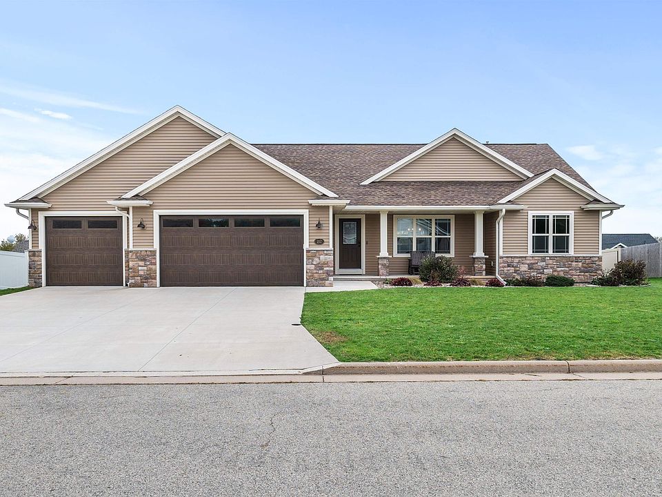 212 Gabriel Ln, Hortonville, WI 54944 Zillow