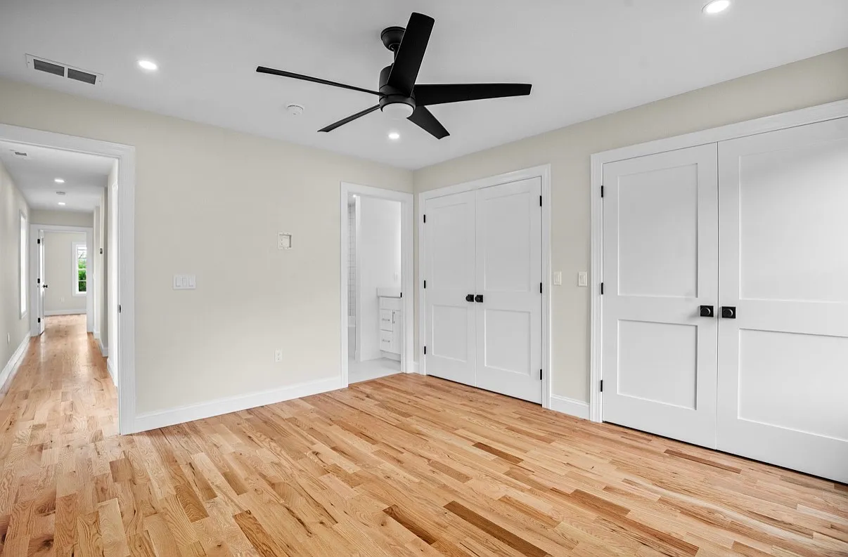 3 bed, 2.5 bath, 1614 sqft, $3,200 — Photo 3