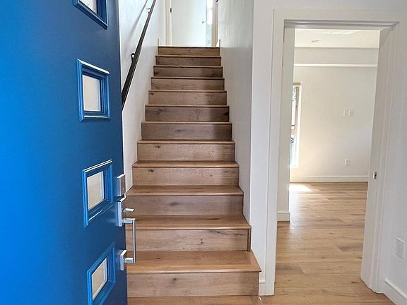 3rd image of 1720 Miramar St #1720