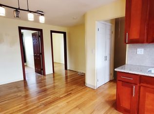 20-42 33rd St #3EE, Astoria, NY 11105