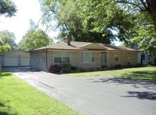 10215 Dodge Ln, Louisville, KY 40272