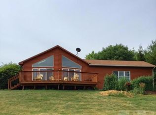 1201 Lakeview Dr, Fairfield, IA 52556