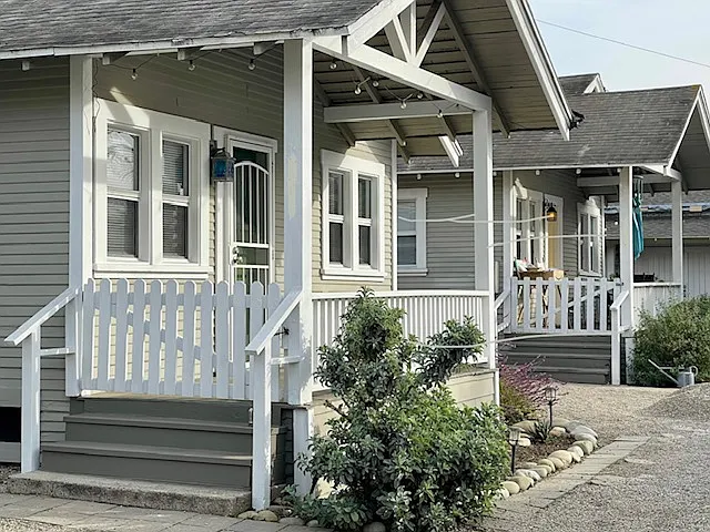 256 S Ash St — Photo 2