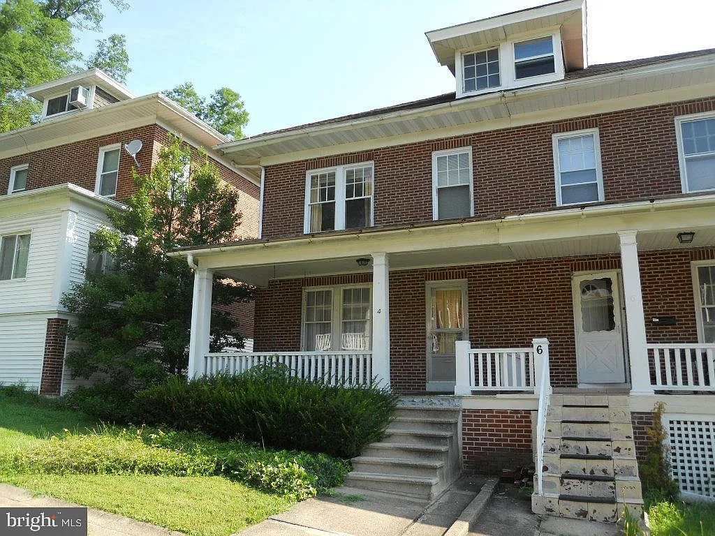 4 Alsace Ct photo 1