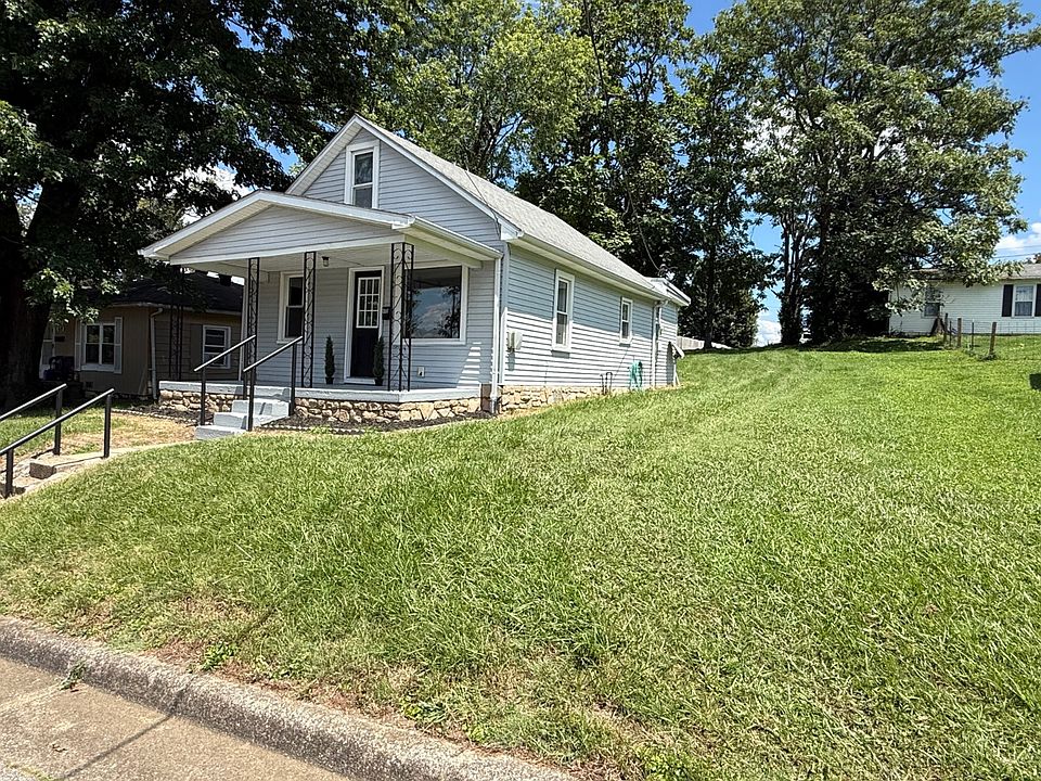1st image of 606 15th St