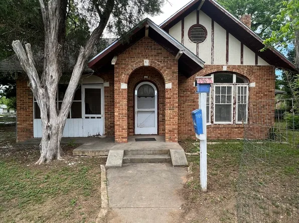 309 W NUECES ST, Crystal City, TX 78839