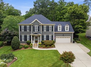 108 Bells Walk Ct, Holly Springs, NC 27540