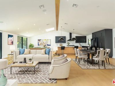 16240 Dickens St, Encino, CA, 91436