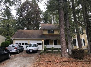 869 Post Road Cir, Stone Mountain, GA 30088