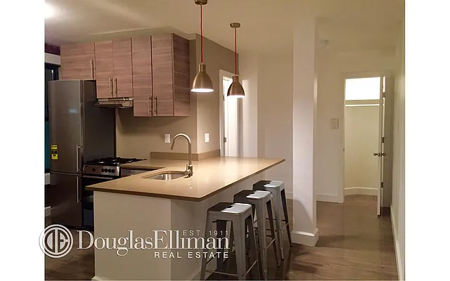 Rented by Douglas Elliman | media 22