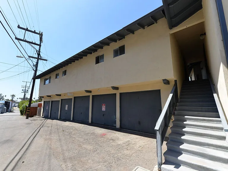 1 W Avenida Ramona — Photo 15